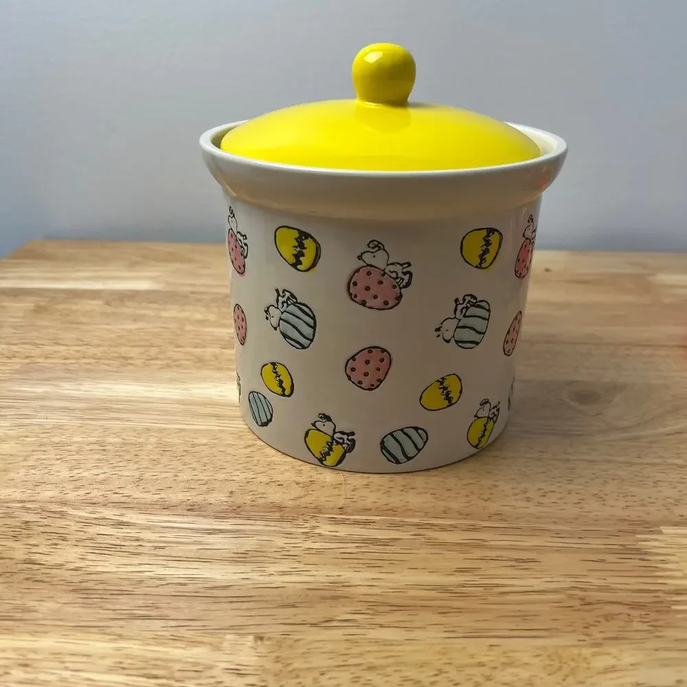 Peanuts Snoopy Easter Ceramic Canister with Lid - NWT